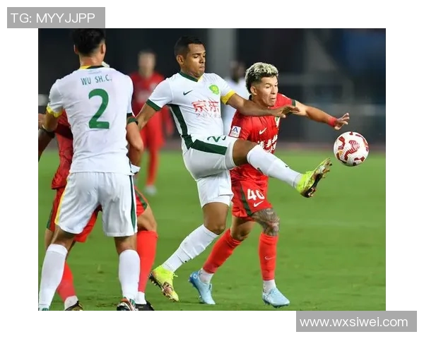 西安足球队配合引发热议球迷对战术和默契提出不同看法 西安足球队配合引发热议球迷对战术和默契提出不同看法